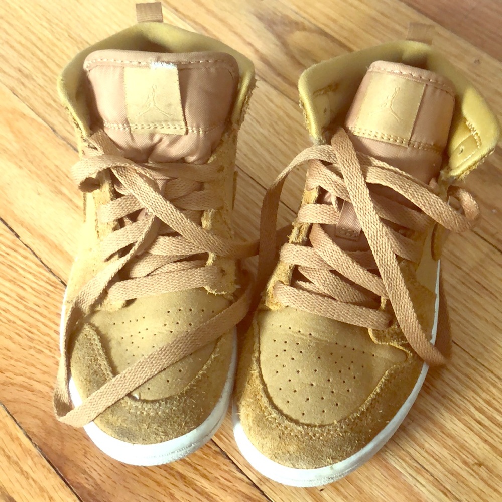 Jordans boy high top